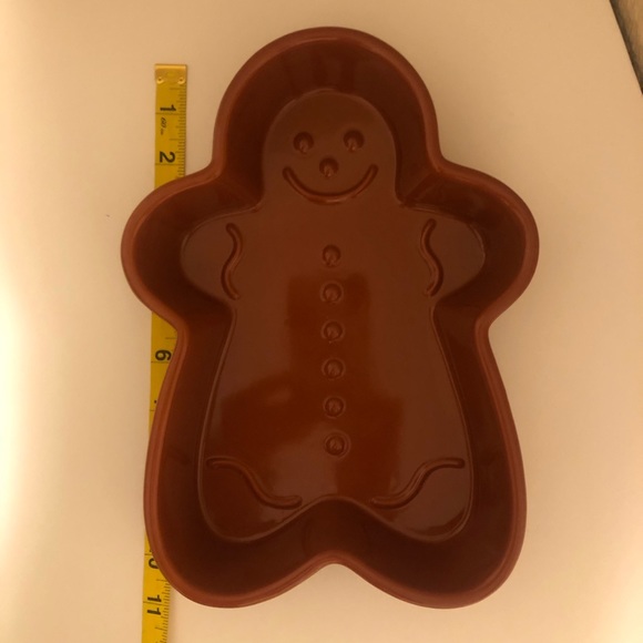 Chantal Brown Gingerbread Man Baking Dish 1 Qt - Picture 4 of 6